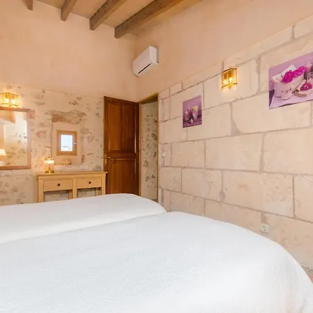 Can Gelat Villa